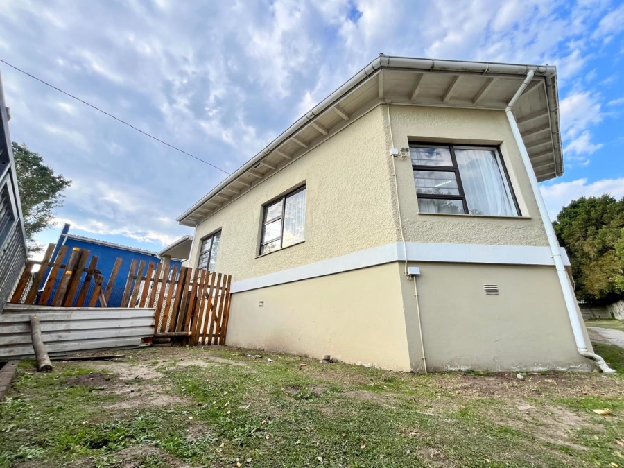 To Let 2 Bedroom Property for Rent in Cambridge Eastern Cape